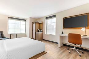 Cambria Hotel Denver Downtown RiNo