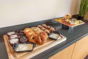 Cambria Hotel Denver Downtown RiNo