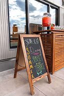 Cambria Hotel Denver Downtown RiNo