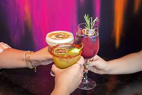 Cambria Hotel Denver Downtown RiNo