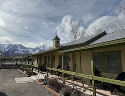Eastern Sierra Motor lodge