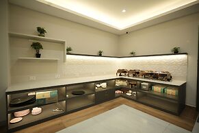 Hotel The Avoir Asansol