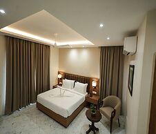 Hotel The Avoir Asansol