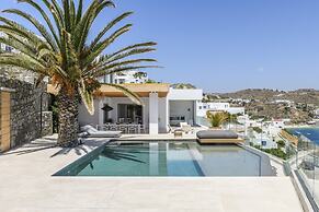 Villa Channel II in Psarou Mykonos