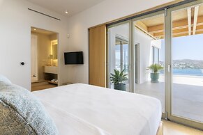 Villa Channel II in Psarou Mykonos