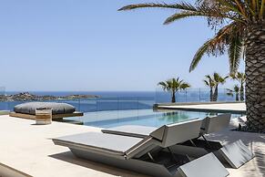 Villa Channel II in Psarou Mykonos