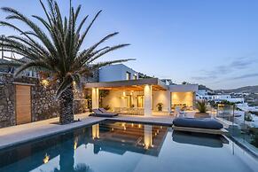 Villa Channel II in Psarou Mykonos