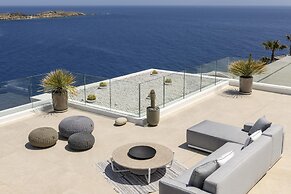 Villa Channel II in Psarou Mykonos