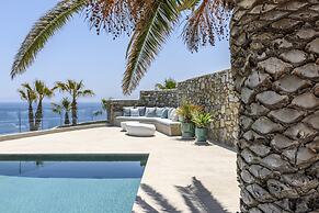 Villa Channel II in Psarou Mykonos