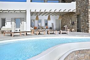 Magnolia in Mykonos With 4 Bedrooms and 4 5 Bathrooms
