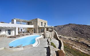 Magnolia in Mykonos With 4 Bedrooms and 4 5 Bathrooms