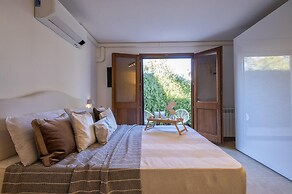 Sardinia Re - Fioretta Home Balcony Side