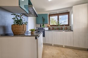 Sardinia Re - Fioretta Home Garden Side