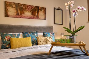 Sardinia Re - Fioretta Home Garden Side