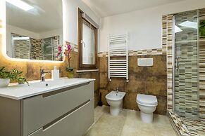 Sardinia Re - Fioretta Home Garden Side