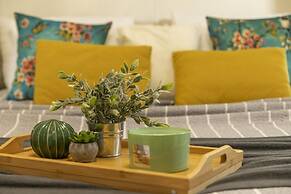 Sardinia Re - Fioretta Home Garden Side