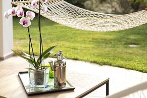 Sardinia Re - Fioretta Home Garden Side