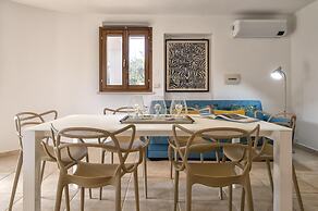 Sardinia Re - Fioretta Home Garden Side