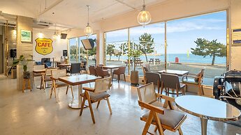 Gyeongju Luna Piena Poolvilla