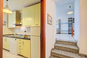 Ortensia Blu Lake And Relax