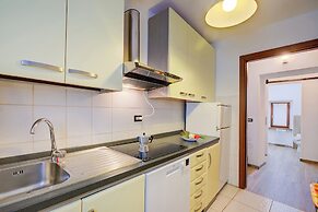 Ortensia Blu Lake And Relax