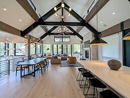 Wolf Rock Home 82