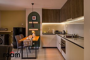 Datum Jelatek Sky Residence Roam