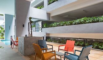 Neu Suites Residence, Embassy Row