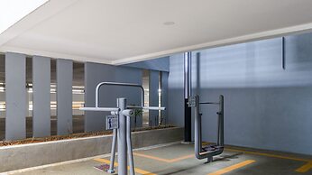 Neu Suites Residence, Embassy Row