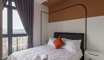 Neu Suites Residence, Embassy Row