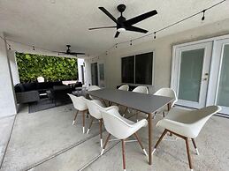 Palm Springs Paradise