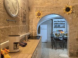 Charming Central Townhouse in Sliema