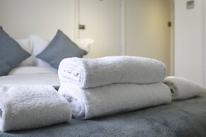 Upper Rock Brighton Apartments