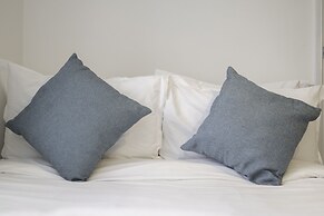 Upper Rock Brighton Apartments