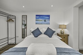 Upper Rock Brighton Apartments