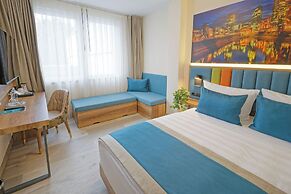 Friends Hotel Düsseldorf Airport