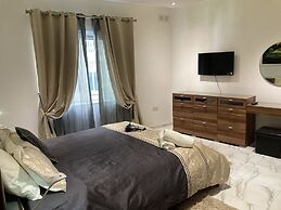 Side SeaView 3Bedrooms Apartment Sliema