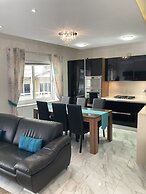 Side SeaView 3Bedrooms Apartment Sliema