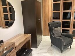 Side SeaView 3Bedrooms Apartment Sliema