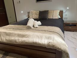 Side SeaView 3Bedrooms Apartment Sliema