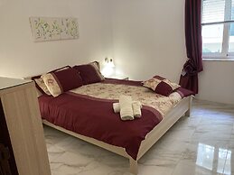 Side SeaView 3Bedrooms Apartment Sliema