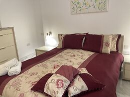 Side SeaView 3Bedrooms Apartment Sliema