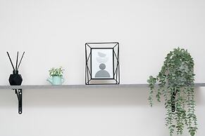 Old Market Square Studio by Renters