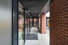 Old Market Square Studio by Renters