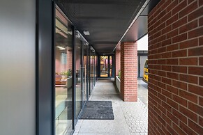 Old Market Square Studio by Renters