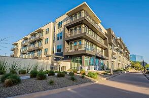TWO Modern CozySuites at Town Lake