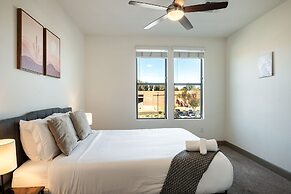 TWO Modern CozySuites at Town Lake