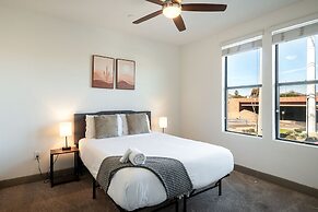 TWO Modern CozySuites at Town Lake