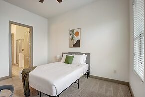 TWO Modern CozySuites at Town Lake