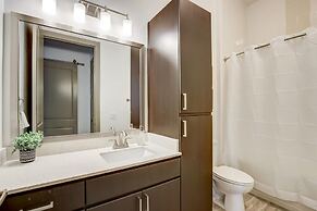 TWO Modern CozySuites at Town Lake